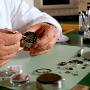 Watchmaking courses - Paris
